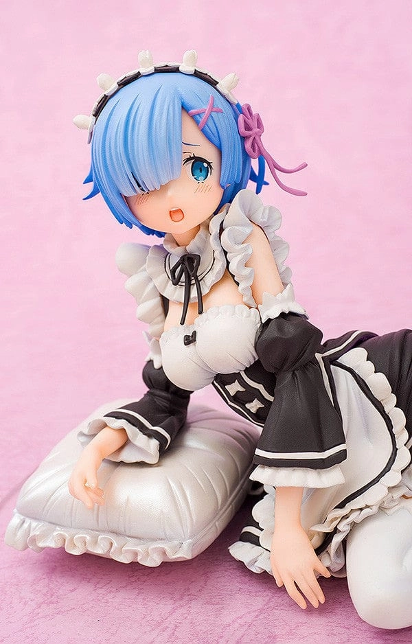 Re : ZERO  Starting Life in Another World Rem 1/7th Scale Figure Anime Statue Family friendly